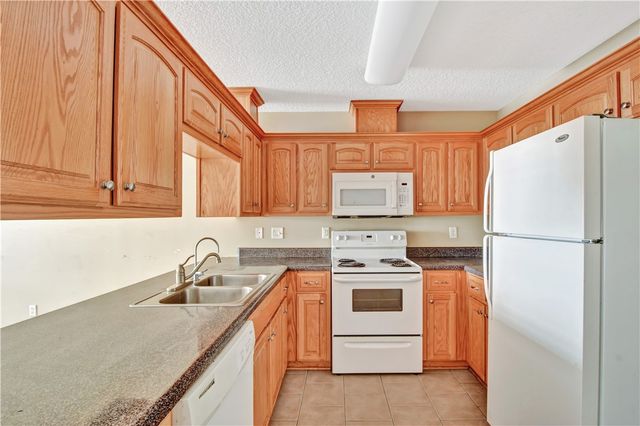 136 Joshua Circle, Brunswick, GA 31525