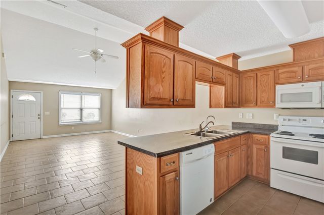 136 Joshua Circle, Brunswick, GA 31525