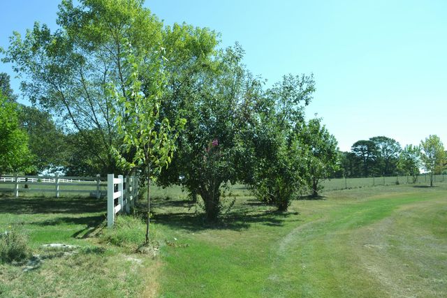 33202 Missouri State Highway East 14, Ava, MO 65608