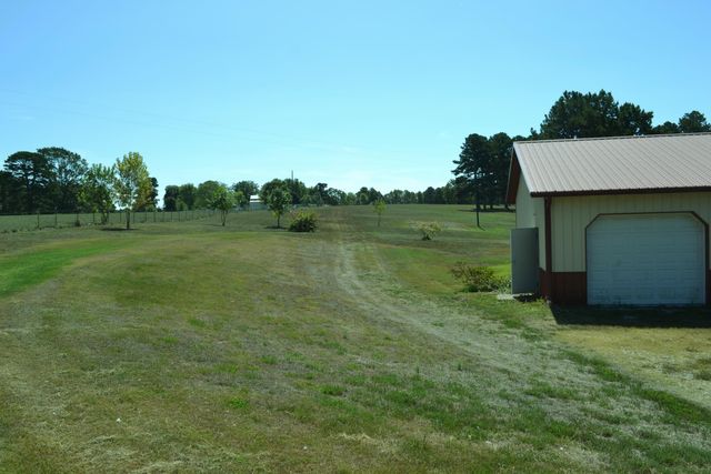 33202 Missouri State Highway East 14, Ava, MO 65608