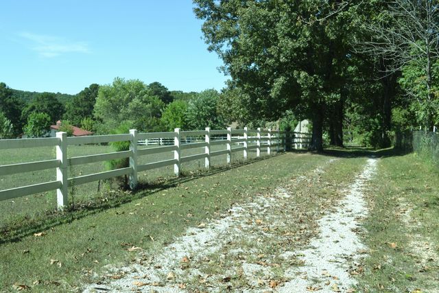 33202 Missouri State Highway East 14, Ava, MO 65608