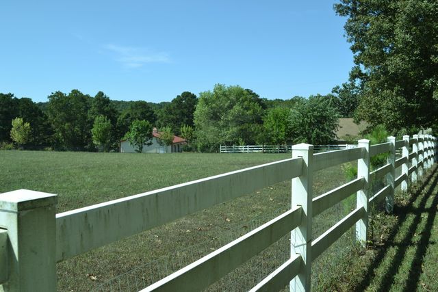 33202 Missouri State Highway East 14, Ava, MO 65608