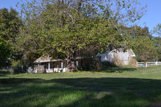 33202 Missouri State Highway East 14, Ava, MO 65608