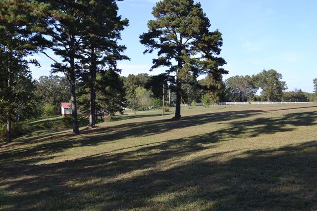 33202 Missouri State Highway East 14, Ava, MO 65608