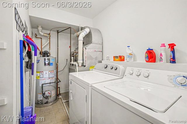 37860 Jefferson Avenue, Harrison Twp, MI 48045