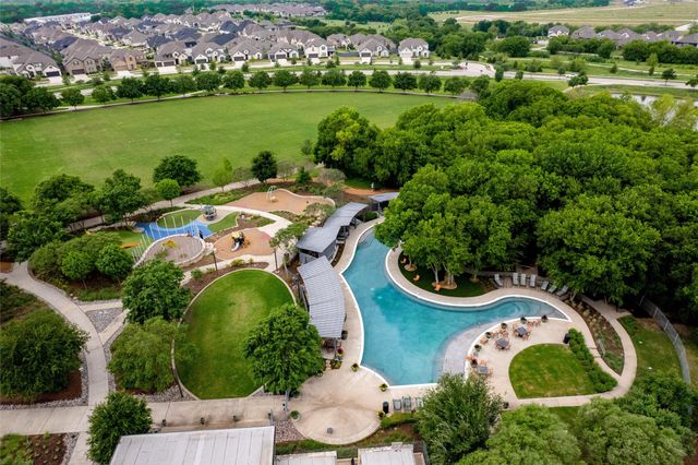 6016 Cross Point Lane, Aubrey, TX 76227