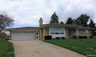 831 Sunnybeach Boulevard, White Lake Charter Township, MI 48386