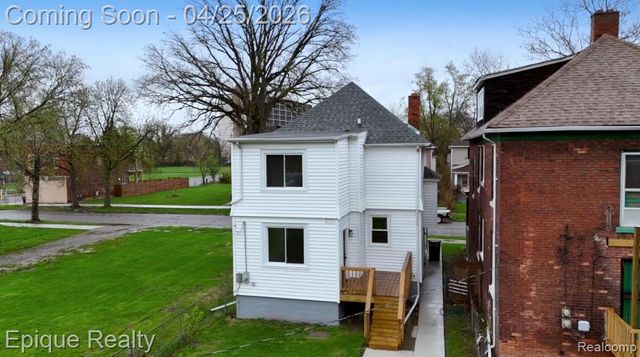 6195 16th Street, Detroit, MI 48208