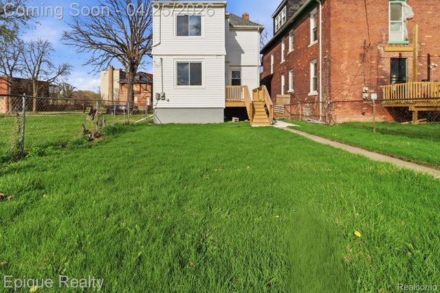 6195 16th Street, Detroit, MI 48208