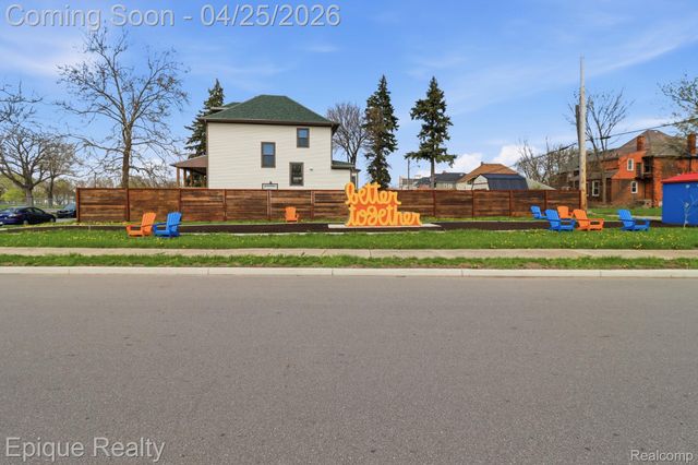 6195 16th Street, Detroit, MI 48208