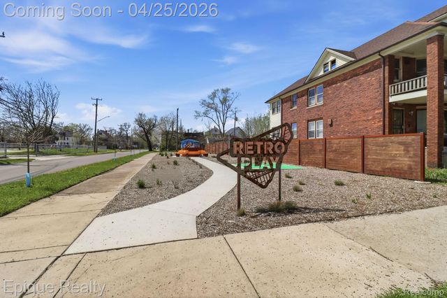 6195 16th Street, Detroit, MI 48208