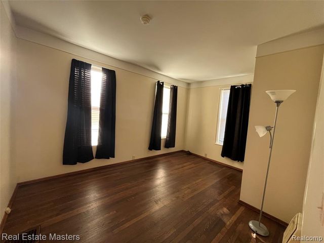 1523 Elk Street, Port Huron, MI 48060