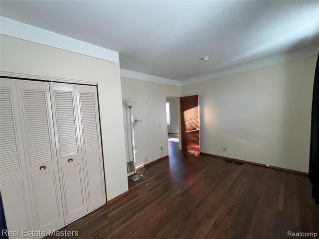 1523 Elk Street, Port Huron, MI 48060