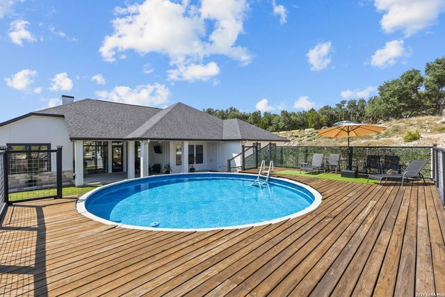 227 PARADISE HLS, New Braunfels, TX 78132