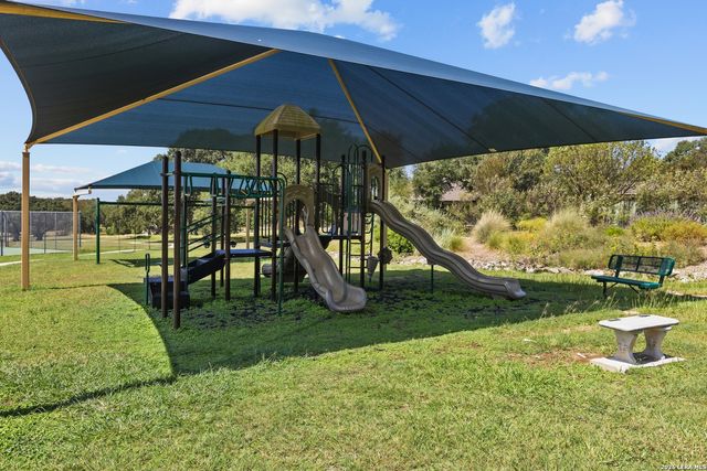 227 PARADISE HLS, New Braunfels, TX 78132