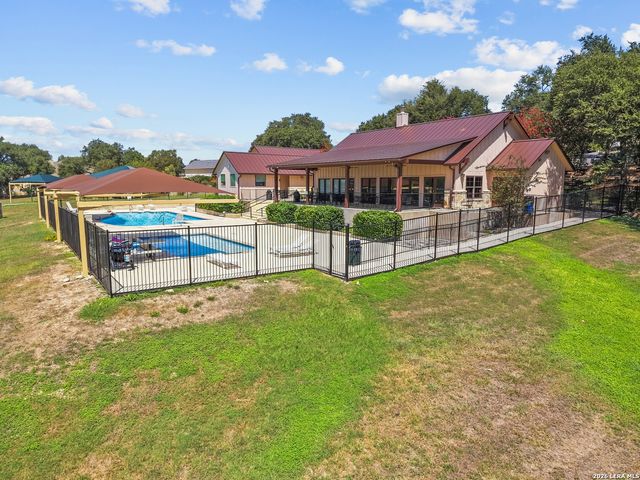 227 PARADISE HLS, New Braunfels, TX 78132