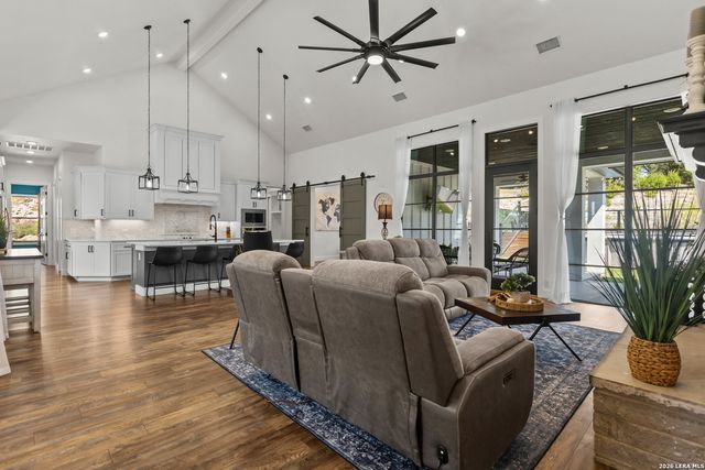 227 PARADISE HLS, New Braunfels, TX 78132