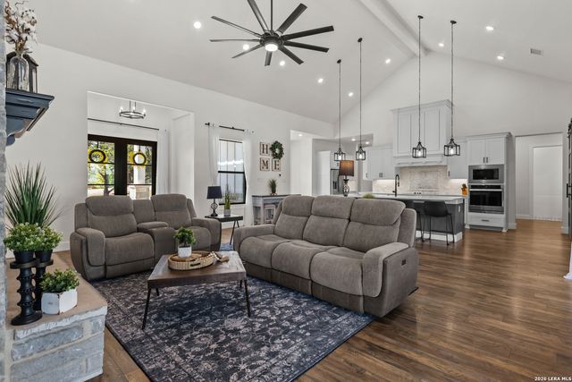 227 PARADISE HLS, New Braunfels, TX 78132