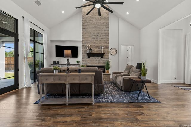 227 PARADISE HLS, New Braunfels, TX 78132