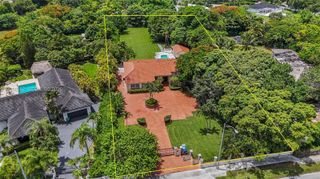7030 Sunset Dr, Miami, FL 33143