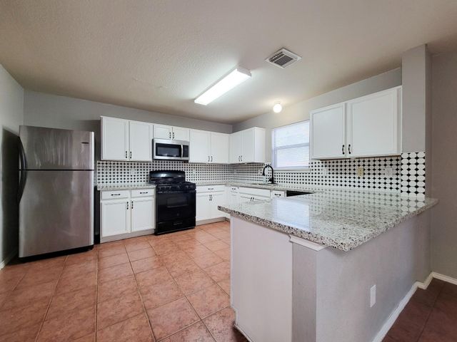 16306 Kendons Way Lane, Cypress, TX 77429