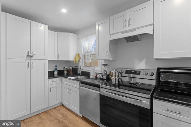 12306 WOODLAWN, Woodbridge, VA 22192