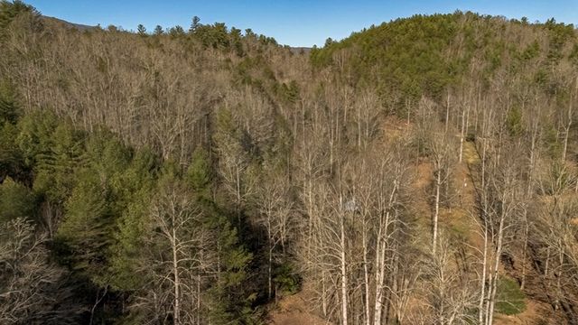 200 Mt. Liberty, Mccaysville, GA 30555
