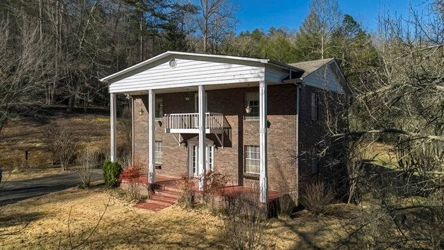 200 Mt. Liberty, Mccaysville, GA 30555
