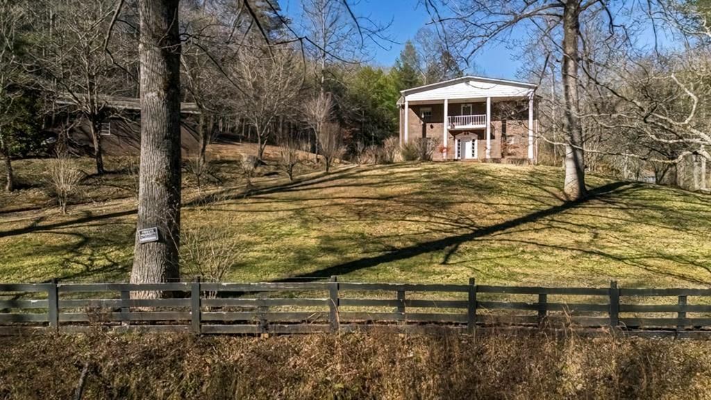 200 Mt. Liberty, Mccaysville, GA 30555