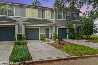 5747 PARKSTONE CROSSING Drive, Jacksonville, FL 32258