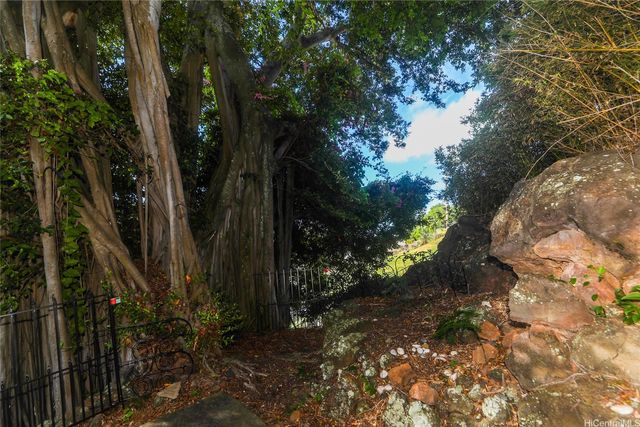 654 N Judd Street 658, Honolulu, HI 96817