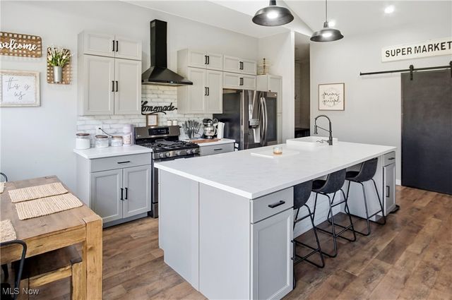 6100 Arnies Drive, Nashport, OH 43830