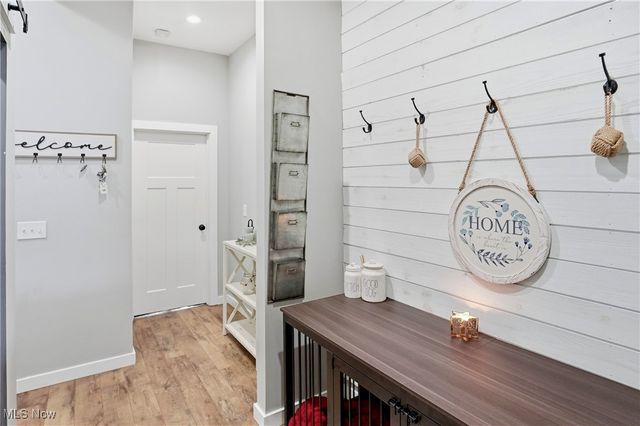 6100 Arnies Drive, Nashport, OH 43830