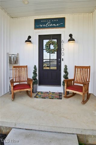 6100 Arnies Drive, Nashport, OH 43830