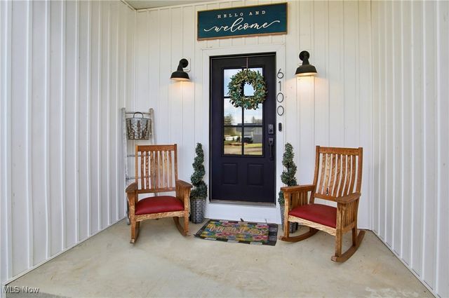 6100 Arnies Drive, Nashport, OH 43830