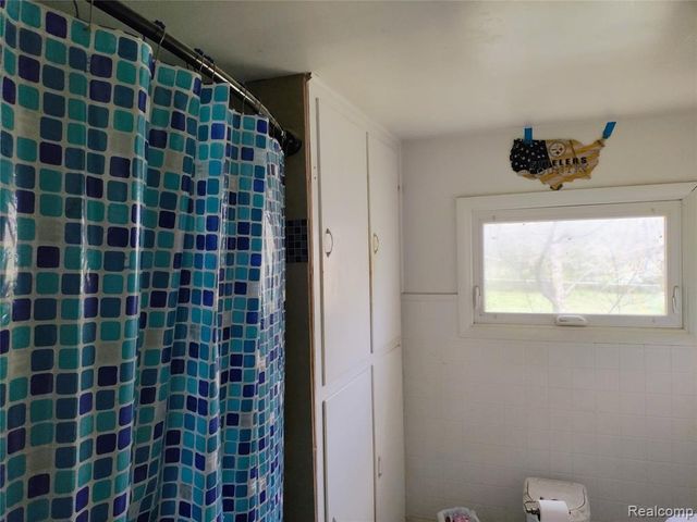 3310 E Pierson Road, Flint, MI 48506