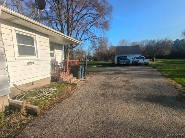 3310 E Pierson Road, Flint, MI 48506