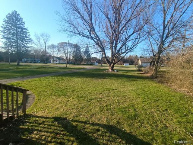 3310 E Pierson Road, Flint, MI 48506