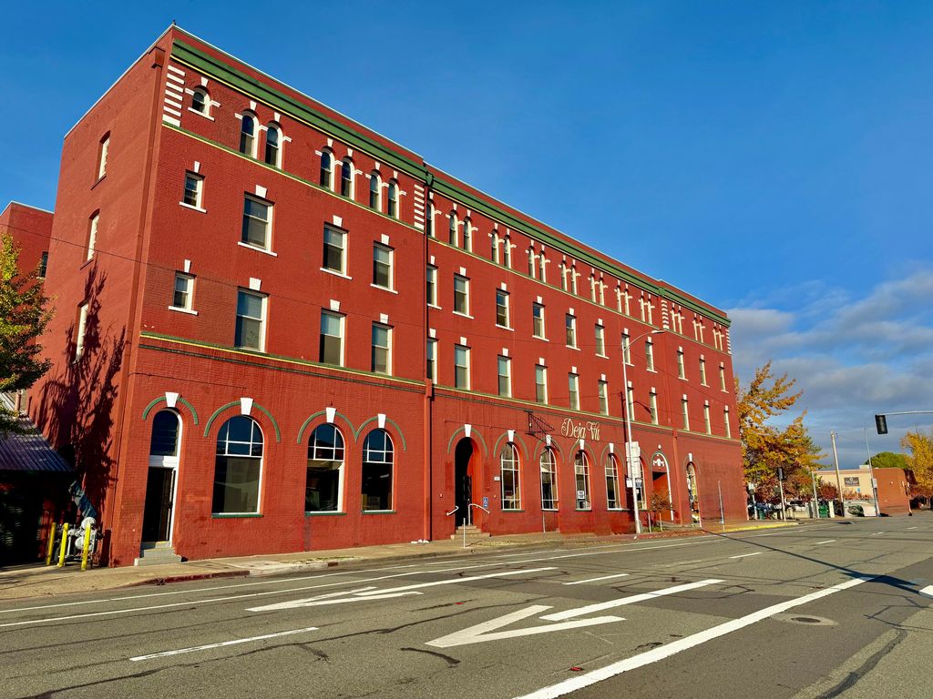 1590 California Street, Suite B, Redding, CA 96001