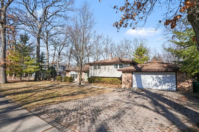 1214 Woodland Court, Joliet, IL 60436