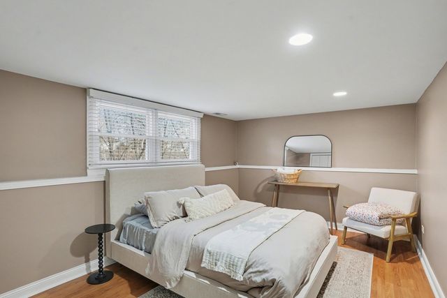 1214 Woodland Court, Joliet, IL 60436