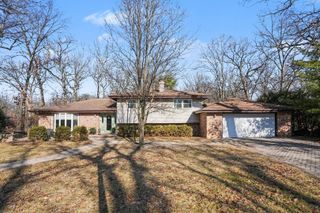 1214 Woodland Court, Joliet, IL 60436