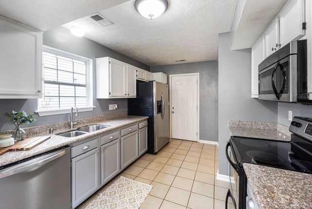 117 River Run Court, Georgetown, KY 40324