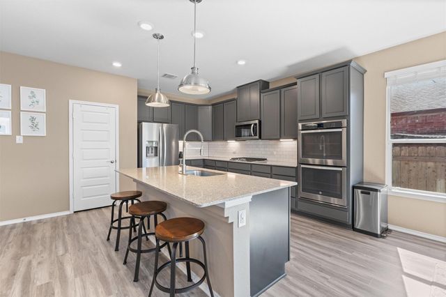 1029 Plano LN, Leander, TX 78641