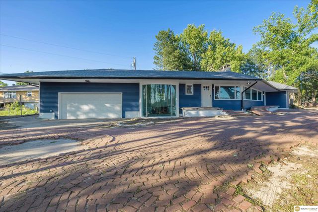 12812 Q Street, Omaha, NE 68137