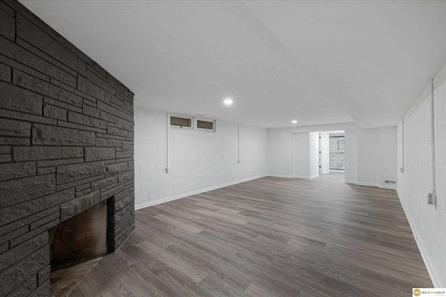 12812 Q Street, Omaha, NE 68137