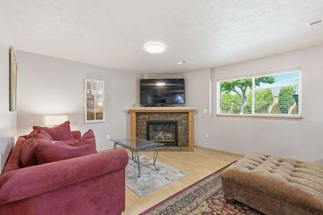 1224 N Stevenson Rd, Liberty Lake, WA 99019