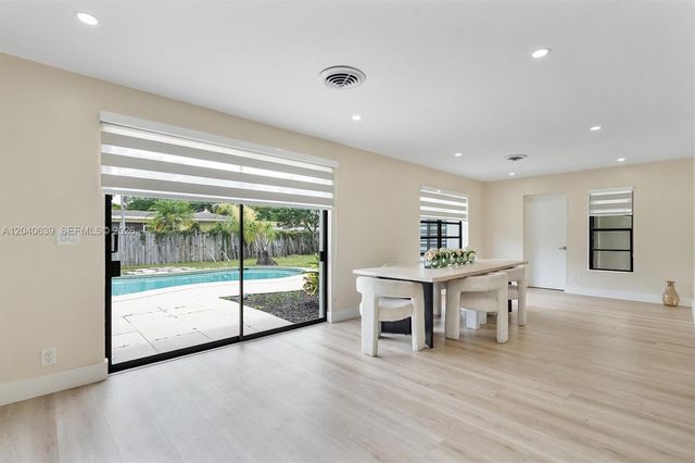 885 Azalea Court, Plantation, FL 33317