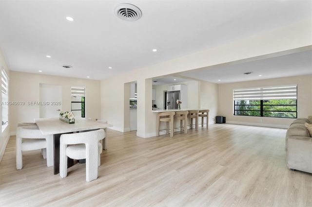 885 Azalea Court, Plantation, FL 33317