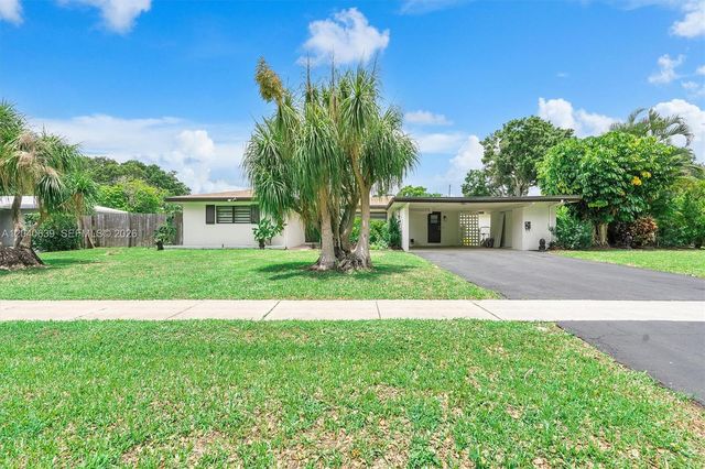 885 Azalea Court, Plantation, FL 33317